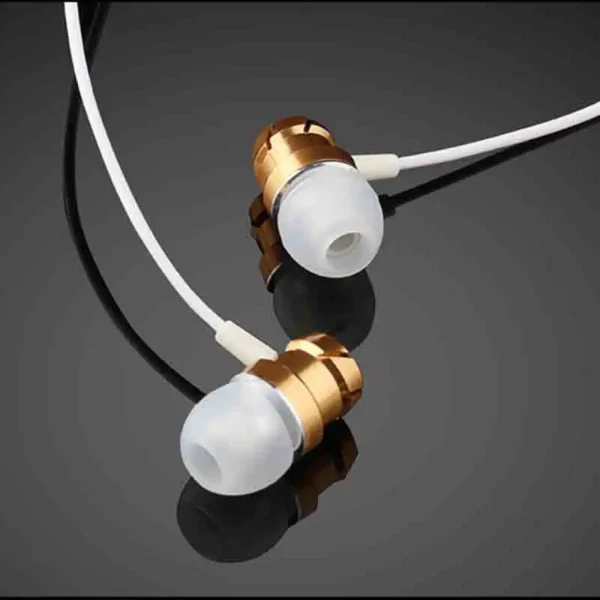 Metal Wired Super Bass Earbud 3.5mm Built-in Microphone Hand Free Noise Reduction Gaming Universal Headset Sport Earphone - Image 3