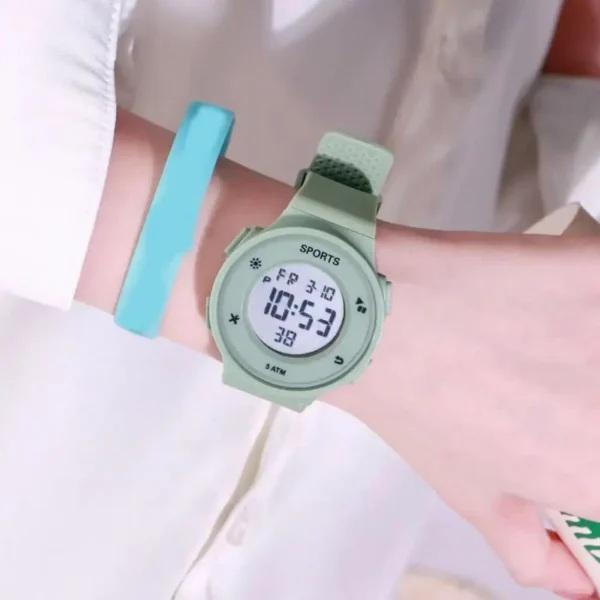 Shockproof Watch Waterproof Shockproof Men's Digital Watch with Silicone Band for Outdoor Activities Ideal for Teens Students - Image 4